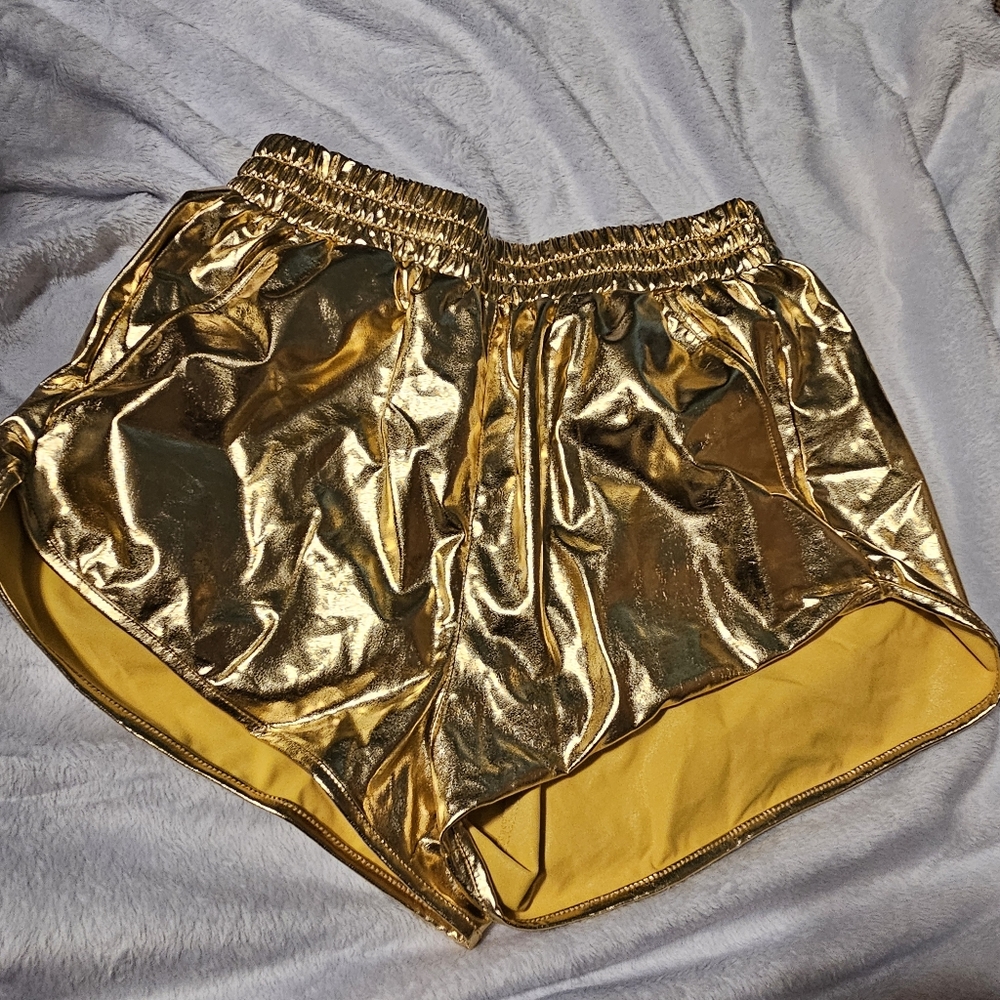 Pesion Metallic Gold Pocketed Athletic Shorts